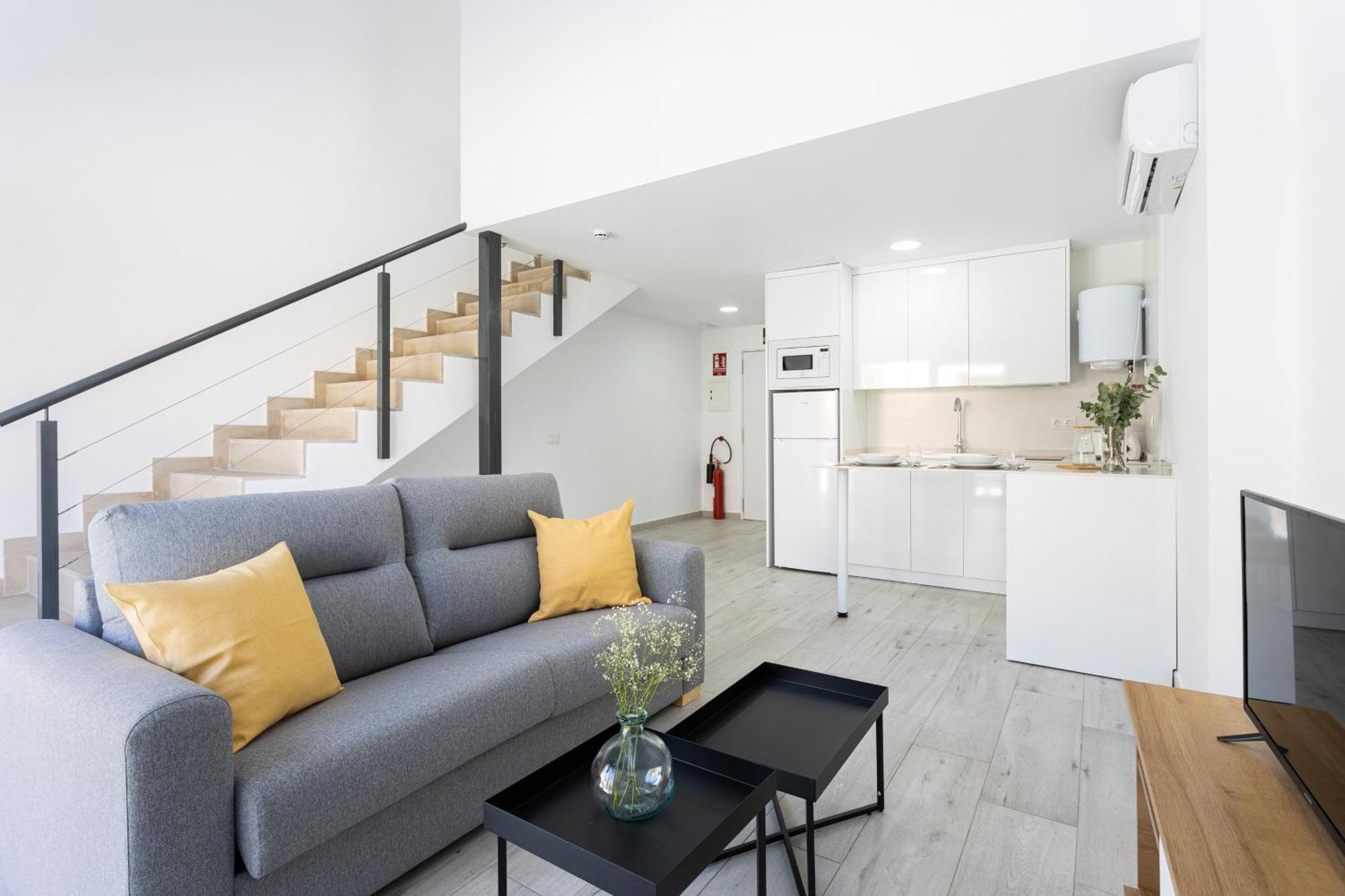 Apartamentos La Pelusa มาลากา ภายนอก รูปภาพ